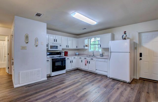 4121 Faye Cir Circle, Benton, AR 72015