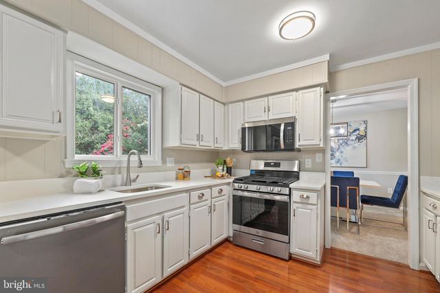 4509 WAKEFIELD CHAPEL RD, Annandale, VA 22003