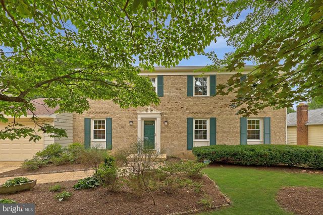 4509 WAKEFIELD CHAPEL RD, Annandale, VA 22003