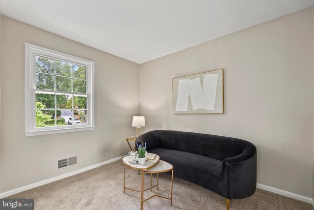 4509 WAKEFIELD CHAPEL RD, Annandale, VA 22003