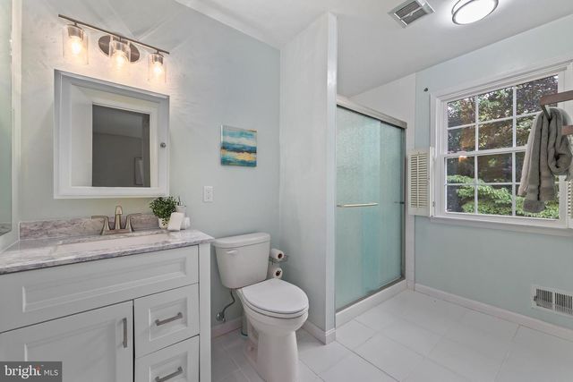 4509 WAKEFIELD CHAPEL RD, Annandale, VA 22003