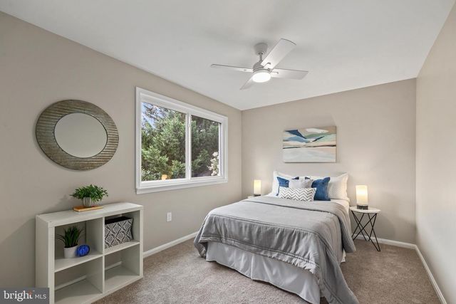 4509 WAKEFIELD CHAPEL RD, Annandale, VA 22003