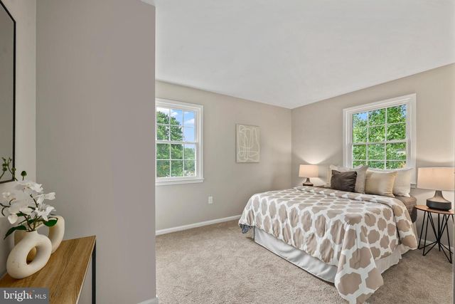 4509 WAKEFIELD CHAPEL RD, Annandale, VA 22003