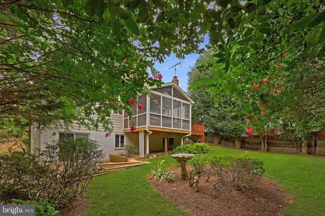 4509 WAKEFIELD CHAPEL RD, Annandale, VA 22003