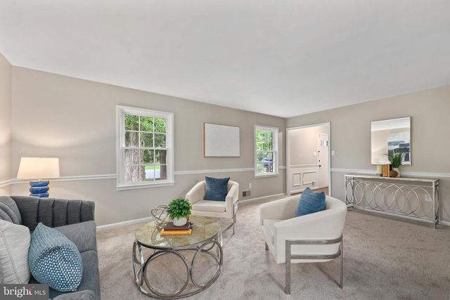 4509 WAKEFIELD CHAPEL RD, Annandale, VA 22003