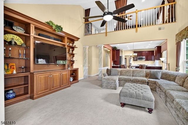 251 Longwood Ln, Franklin Twp., NJ 08873