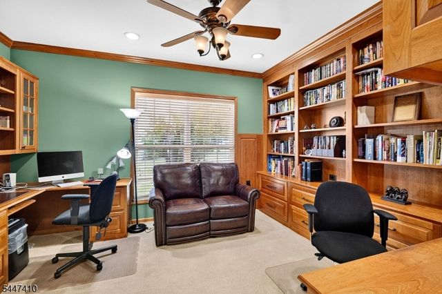 251 Longwood Ln, Franklin Twp., NJ 08873