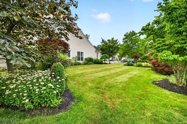 251 Longwood Ln, Franklin Twp., NJ 08873