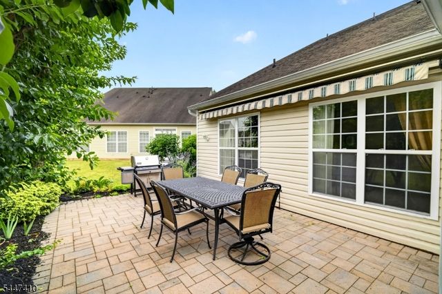 251 Longwood Ln, Franklin Twp., NJ 08873