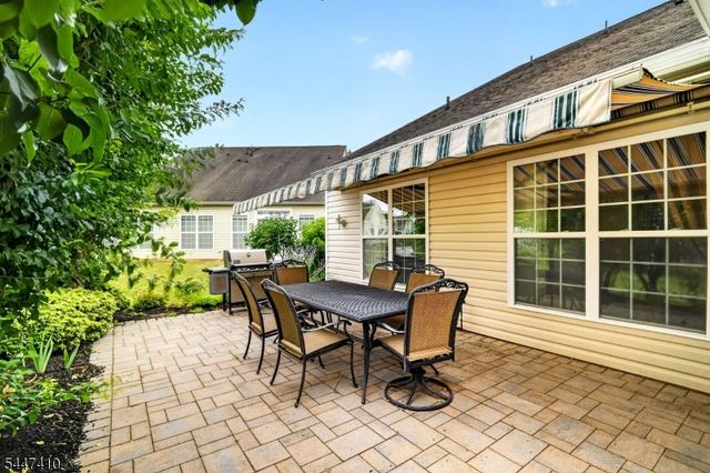 251 Longwood Ln, Franklin Twp., NJ 08873