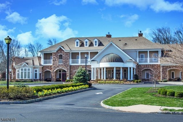 251 Longwood Ln, Franklin Twp., NJ 08873