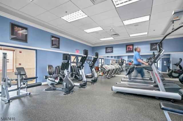 251 Longwood Ln, Franklin Twp., NJ 08873