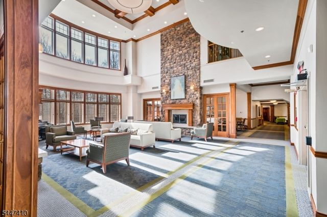251 Longwood Ln, Franklin Twp., NJ 08873