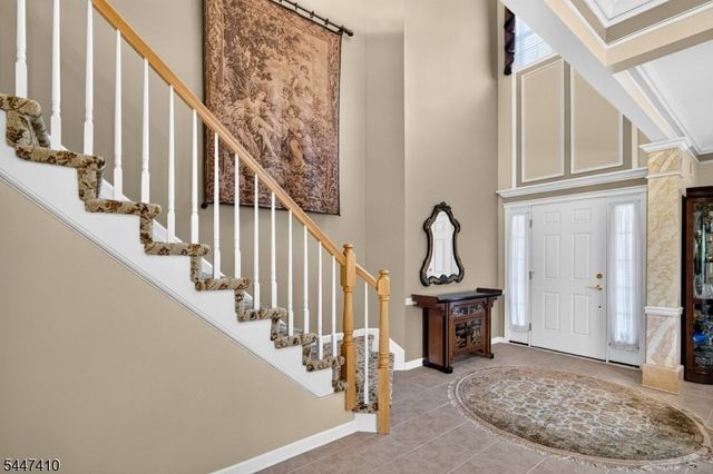 251 Longwood Ln, Franklin Twp., NJ 08873
