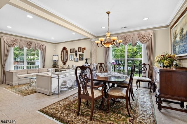251 Longwood Ln, Franklin Twp., NJ 08873