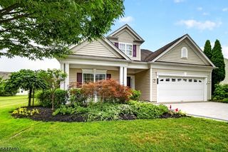 251 Longwood Ln, Franklin Twp., NJ 08873