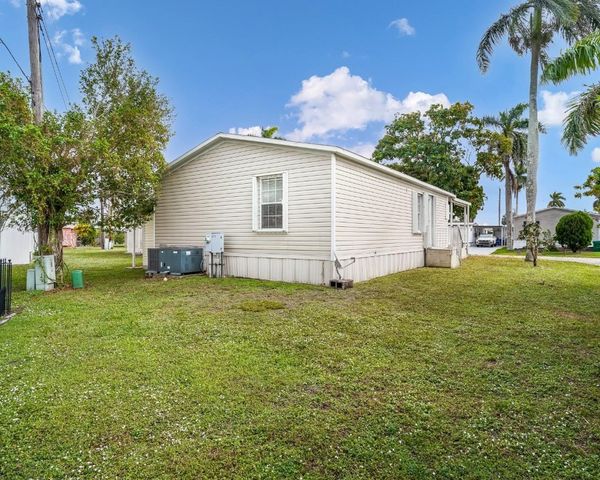 8531 SW 20th Court, Davie, FL 33324