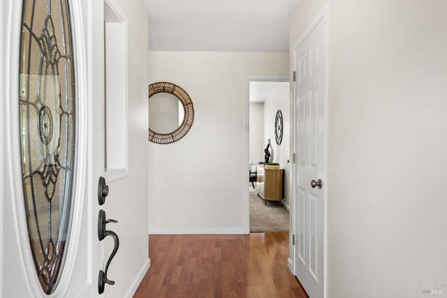 6191 Santa Clara Pl, Rohnert Park, CA 94928