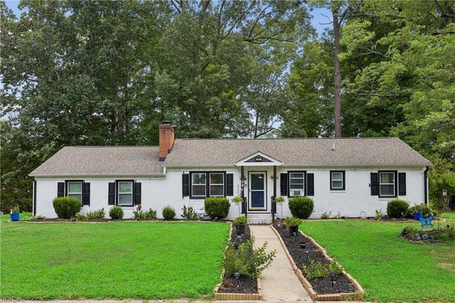 201 Shannon DR, Newport News, VA 23608