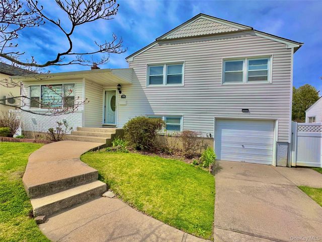 592 Benton Road, East Meadow, NY 11554