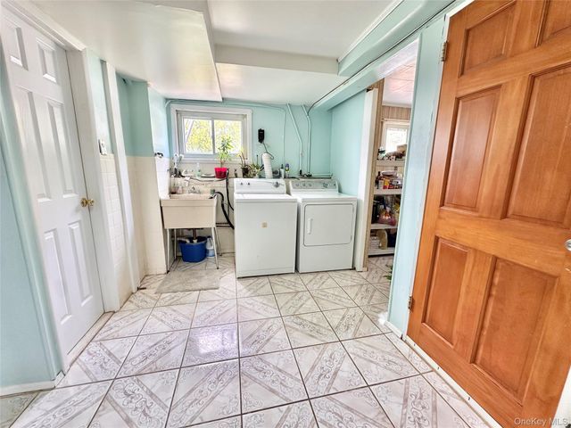 592 Benton Road, East Meadow, NY 11554