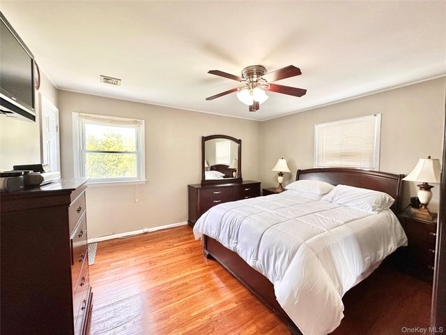 592 Benton Road, East Meadow, NY 11554