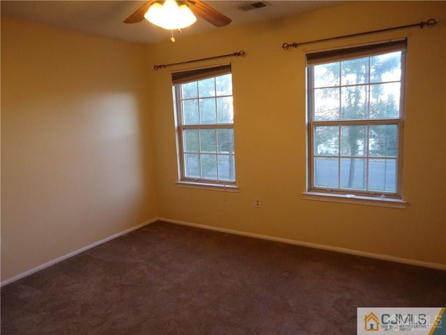 129 Albury Way, North Brunswick, NJ 08902