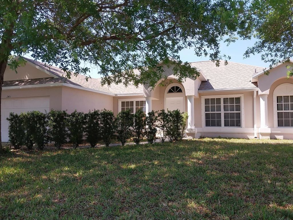 245 SW Starfish Avenue, Port St. Lucie, FL 34984