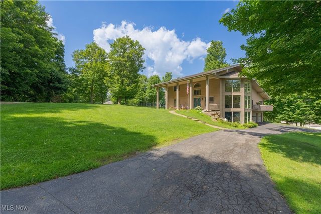 7716 N Ridge Place, Lisbon, OH 44432