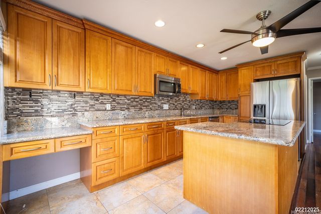 94-1386 Kulewa Loop 43U, Waipahu, HI 96797