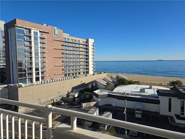 4004 Atlantic Ave Apt 707, Virginia Beach, VA 23451