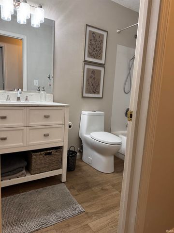 2908 N Richmond Drive, Muncie, IN 47304