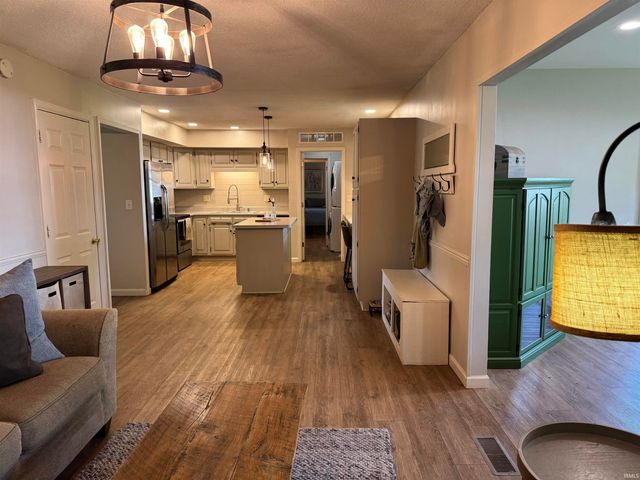 2908 N Richmond Drive, Muncie, IN 47304