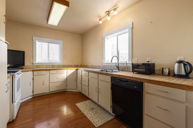 2103 Etna Street, Klamath Falls, OR 97603