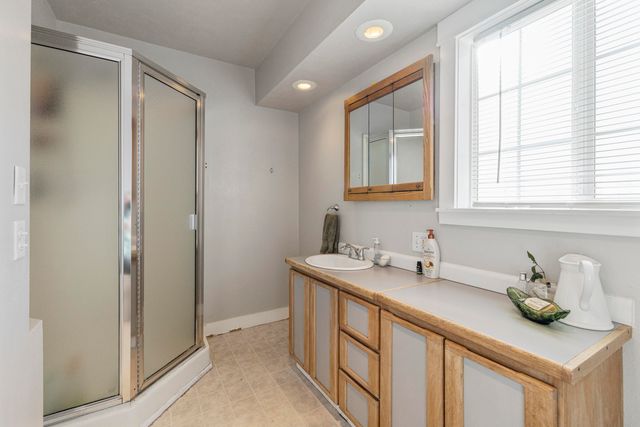 2103 Etna Street, Klamath Falls, OR 97603