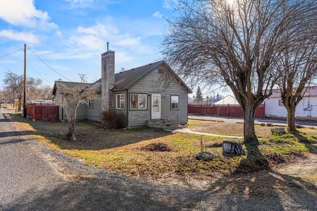 2103 Etna Street, Klamath Falls, OR 97603