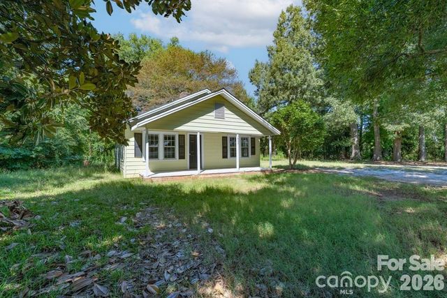 1933 N Rocky River Road, Lancaster, SC 29720