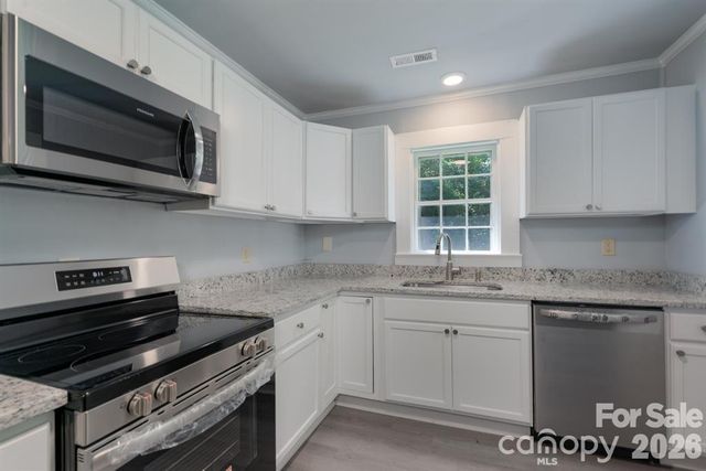 1933 N Rocky River Road, Lancaster, SC 29720