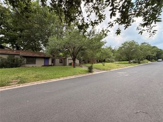 1807 W 39th ST, Austin, TX 78731
