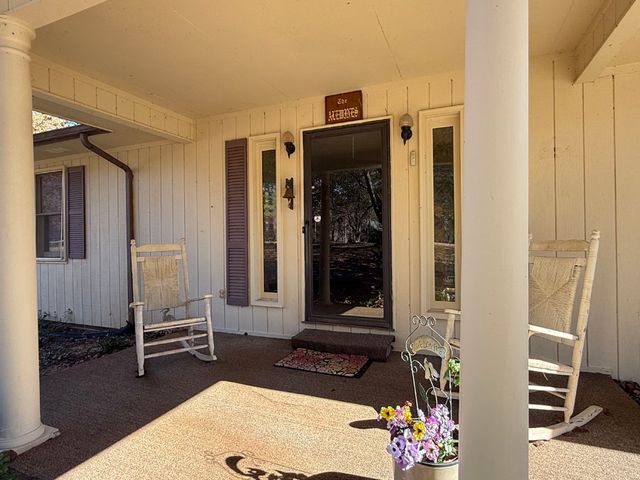 410 Cedar Street, Lavonia, GA 30553
