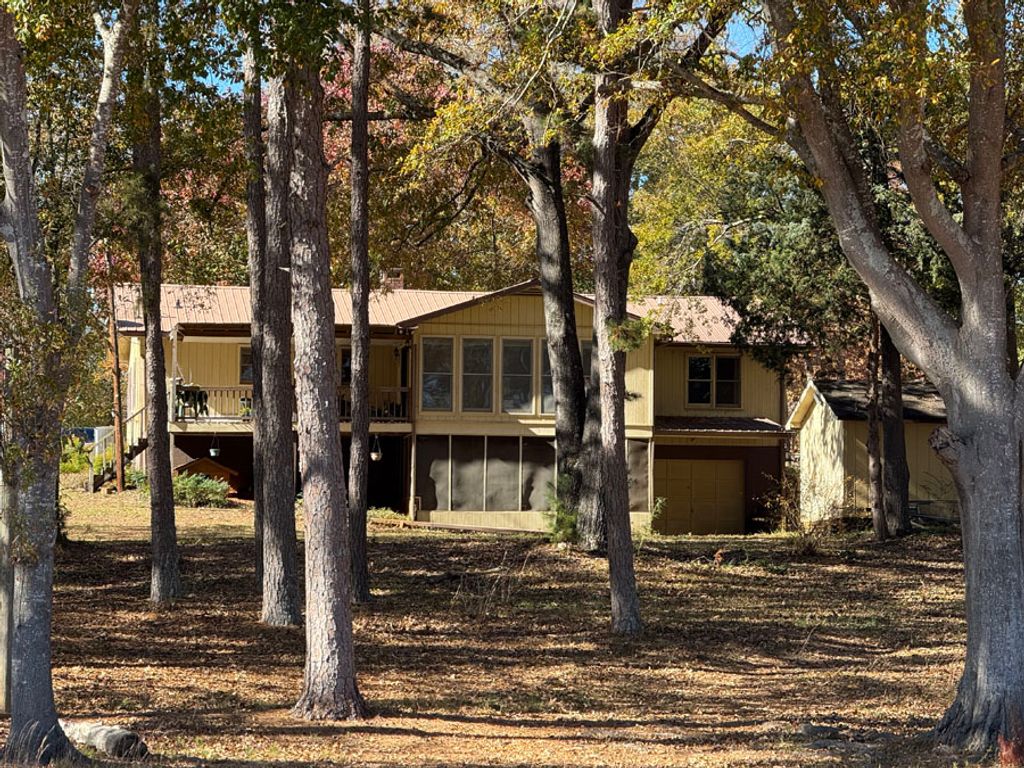 410 Cedar Street, Lavonia, GA 30553