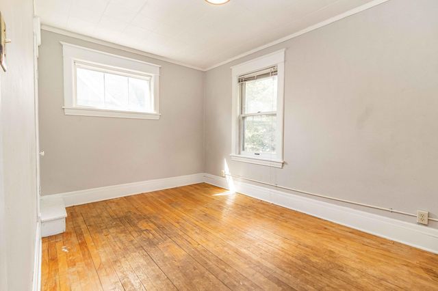 1437 Englewood Avenue, Saint Paul, MN 55104