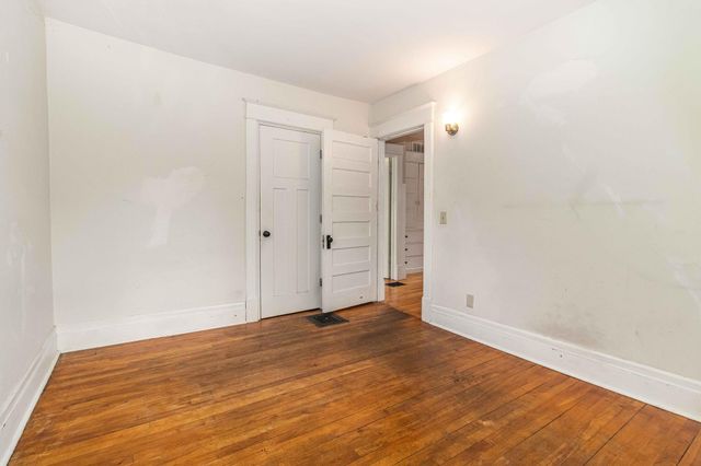 1437 Englewood Avenue, Saint Paul, MN 55104