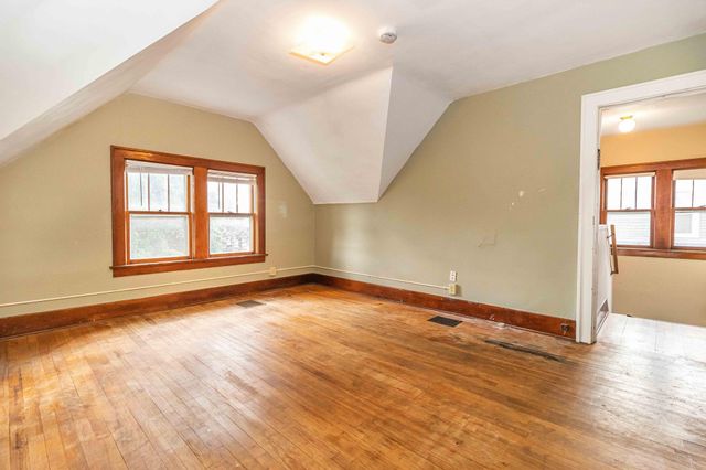 1437 Englewood Avenue, Saint Paul, MN 55104