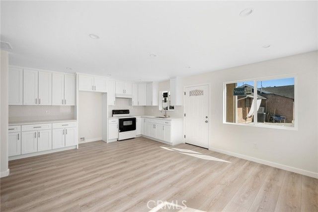 631 W California Avenue A, Glendale, CA 91203