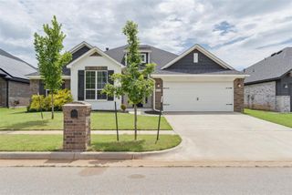 808 Scully Road, Yukon, OK 73099