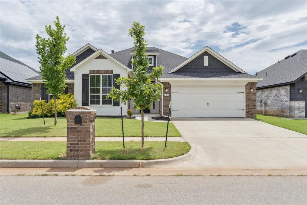 808 Scully Road, Yukon, OK 73099