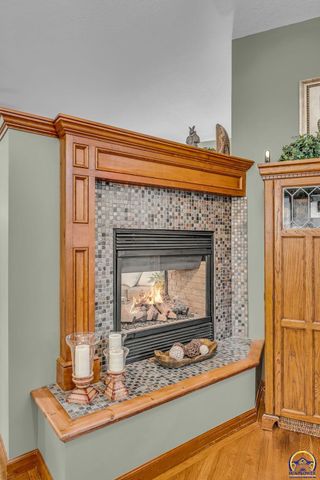 5956 SW Clarion LN, Topeka, KS 66610
