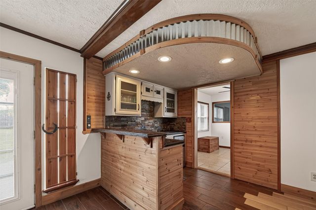 7715 County Road 383, Rosharon, TX 77583