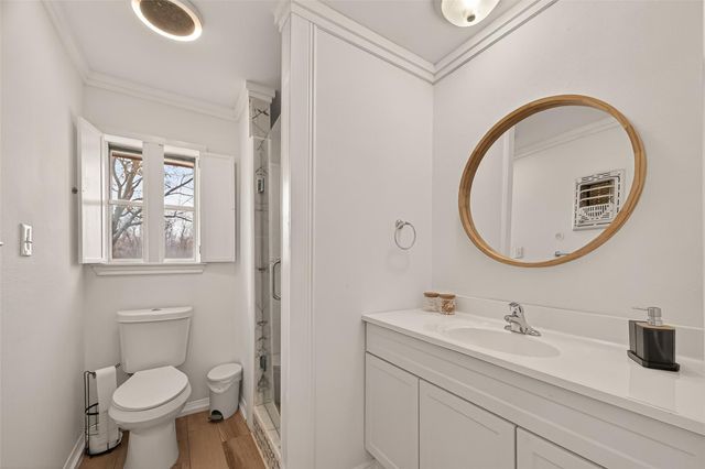 7715 County Road 383, Rosharon, TX 77583